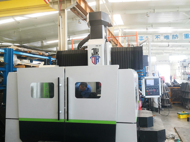 小型數(shù)控龍門銑床DHA2315具有什么優(yōu)勢？