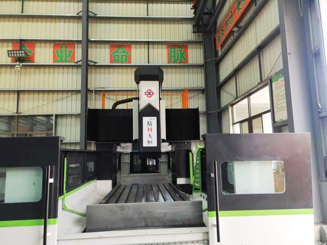 挑選龍門銑床時(shí)除了價(jià)格還應(yīng)該注意什么？