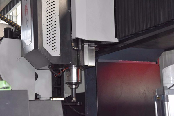 數(shù)控龍門銑床、龍門加工中心及立式加工中心刀庫卡刀故障的原因及解決辦法